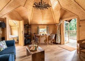 Tawny Owl Lodge Entrance